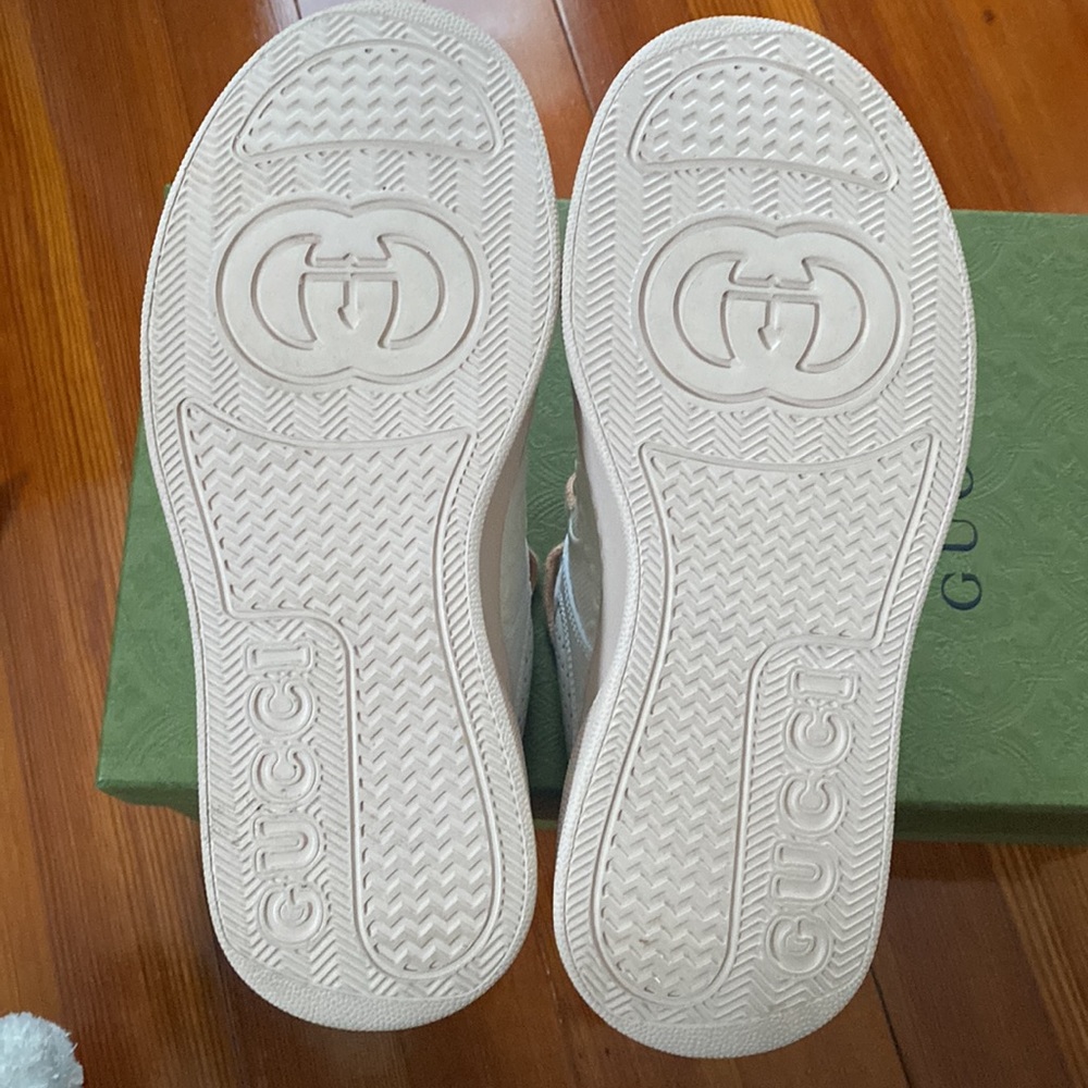 Gucci GG Embossed Sneakers, size 37.5, pink - Picture 6 of 10